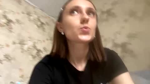 Snapshot of viktoria9898 chatting on 10/30/25, 07:21 Sweett online show from 10/30/25, 07:21