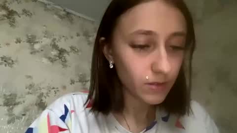 Snapshot of viktoria9898 chatting on 11/11/25, 12:05 Sweett online show from 11/11/25, 12:05
