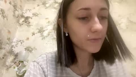 Snapshot of viktoria9898 chatting on 12/03/25, 12:47 Sweett online show from 12/03/25, 12:47