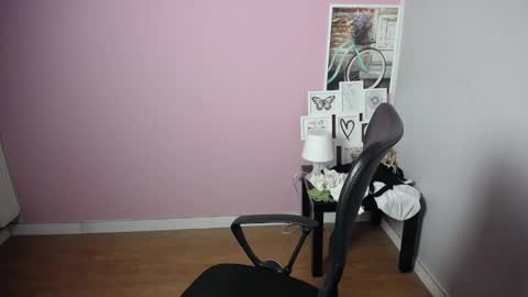 Snapshot of viktoria_lovely chatting on 12/27/24, 06:14 viktoria_lovely online show from 12/27/24, 06:14