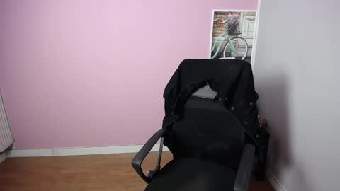 Snapshot of viktoria_lovely chatting on 03/11/25, 06:21 viktoria_lovely online show from 03/11/25, 06:21