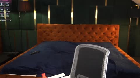 Snapshot of viktoria_storm chatting on 12/06/24, 04:49 Alisa online show from 12/06/24, 04:49