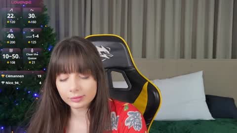 Snapshot of viktoria_storm chatting on 12/08/24, 07:32 Alisa online show from 12/08/24, 07:32