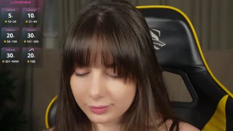 Snapshot of viktoria_storm chatting on 12/15/24, 04:26 Alisa online show from 12/15/24, 04:26