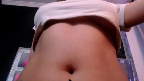 Snapshot of viky_evanss chatting on 03/14/26, 02:44 viky_evanss online show from 03/14/26, 02:44