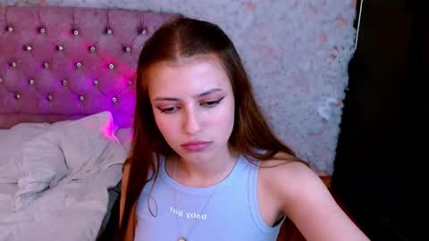 Snapshot of viky_evanss chatting on 03/27/26, 08:26 viky_evanss online show from 03/27/26, 08:26