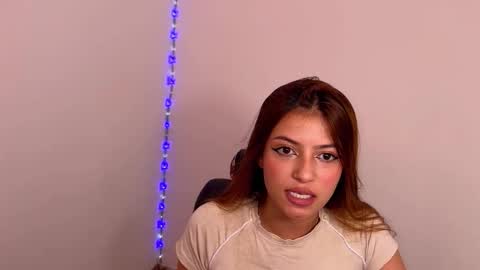 Snapshot of viky_evanss chatting on 05/19/26, 07:42 viky_evanss online show from 05/19/26, 07:42