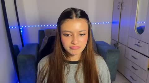 viky_evanss online show from 07/12/26, 06:10