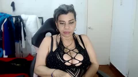 VIKY ADAMS online show from 02/25/25, 06:47