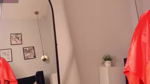 Victoria online show from 03/11/26, 01:44