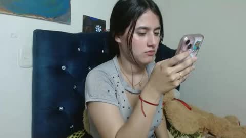 vikysexy28 online show from 12/14/25, 03:56