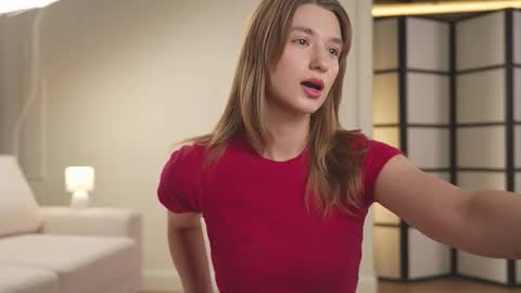 Snapshot of villanelle_l chatting on 10/24/25, 11:39 Lana online show from 10/24/25, 11:39