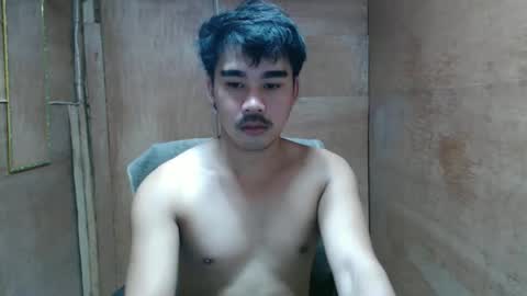 Snapshot of vin_17 chatting on 04/18/26, 09:13 Call me Marvin online show from 04/18/26, 09:13