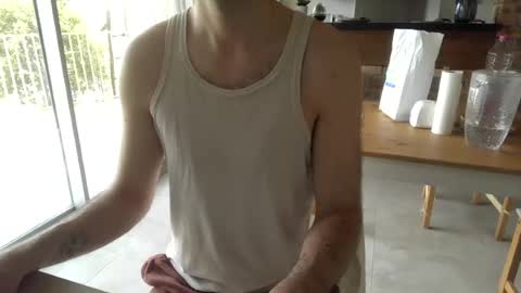Snapshot of vince_du_80 chatting on 07/17/26, 12:34 Vince online show from 07/17/26, 12:34