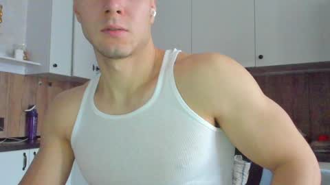 Snapshot of vincent_o chatting on 01/17/25, 08:45 Vincent. uncut 18cm online show from 01/17/25, 08:45