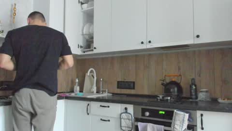 Snapshot of vincent_o chatting on 01/21/25, 08:30 Vincent. uncut 18cm online show from 01/21/25, 08:30