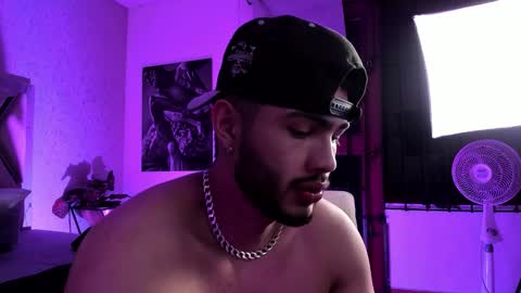 Snapshot of vincentblack_ chatting on 01/18/26, 03:43 Vincent online show from 01/18/26, 03:43