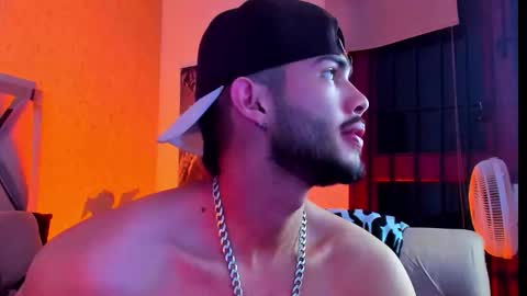 Snapshot of vincentblack_ chatting on 02/09/26, 05:00 Vincent online show from 02/09/26, 05:00