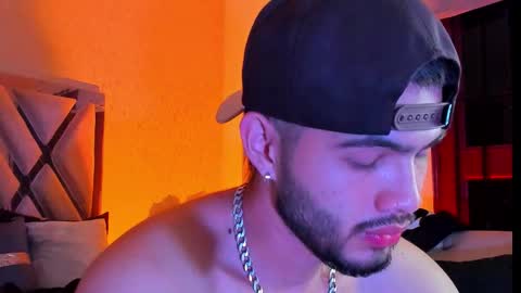 Snapshot of vincentblack_ chatting on 02/13/26, 04:19 Vincent online show from 02/13/26, 04:19