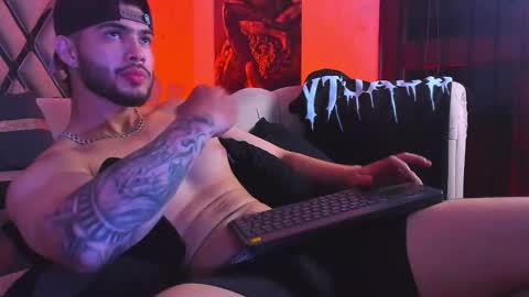 Snapshot of vincentblack_ chatting on 02/21/26, 04:57 Vincent online show from 02/21/26, 04:57