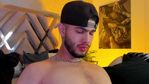 Snapshot of vincentblack_ chatting on 03/13/26, 05:03 Vincent online show from 03/13/26, 05:03