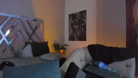 Vincent online show from 06/20/26, 07:27