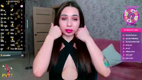 Snapshot of vinkiepinkie chatting on 03/11/25, 03:45 Vinkiepinkie online show from 03/11/25, 03:45