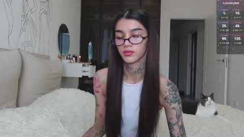 vinkitinkii online show from 11/08/25, 06:46