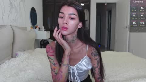 vinkitinkii online show from 12/16/25, 07:13