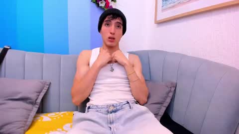 Snapshot of vinniematte chatting on 02/22/25, 03:12 vinniematte online show from 02/22/25, 03:12