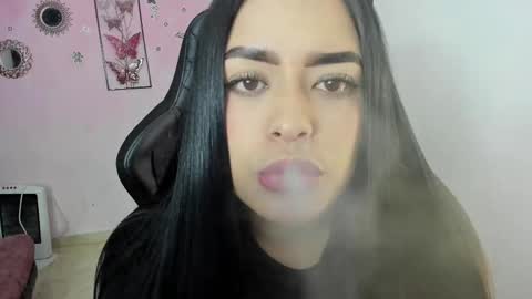 Daniela online show from 11/04/25, 03:27