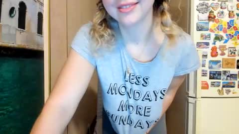 Snapshot of viodetta chatting on 11/09/25, 11:30 viodetta online show from 11/09/25, 11:30