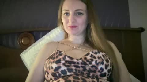 Snapshot of viola_1 chatting on 07/05/26, 07:32 Funny girl online show from 07/05/26, 07:32
