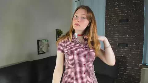 Viola but friends call me Sisi online show from 06/01/26, 04:52