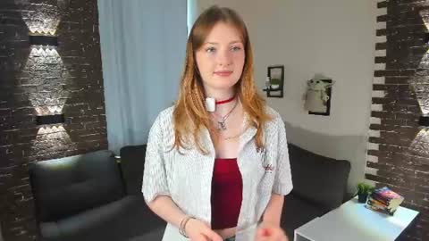 Viola but friends call me Sisi online show from 06/17/26, 09:34