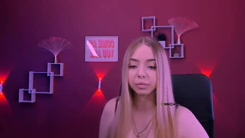 Snapshot of viola_sweet_ chatting on 05/26/26, 09:05 viola_sweet_ online show from 05/26/26, 09:05