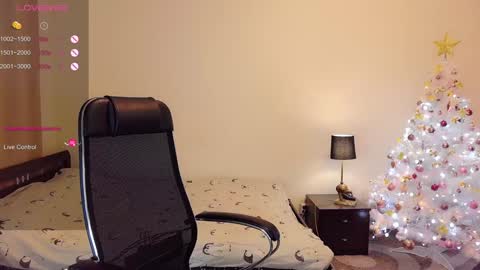 Snapshot of violawane chatting on 12/09/24, 01:55 Viola online show from 12/09/24, 01:55