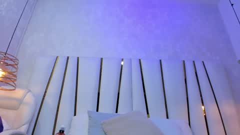 violeet_gray online show from 05/27/26, 10:01