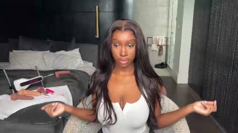 Fantasy Black Girl online show from 06/27/26, 11:37