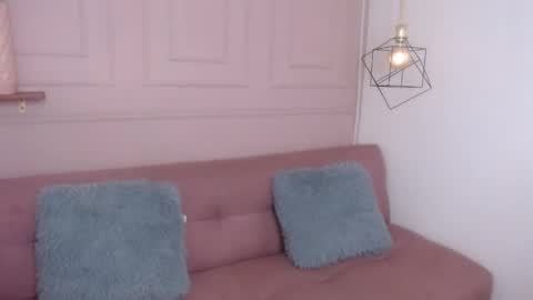 Snapshot of violet_2003 chatting on 03/31/26, 02:06 V I O L E T online show from 03/31/26, 02:06