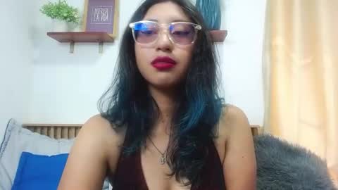 Snapshot of violet_2003 chatting on 07/01/26, 03:56 V I O L E T online show from 07/01/26, 03:56