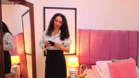 violet__15 online show from 06/10/26, 12:26