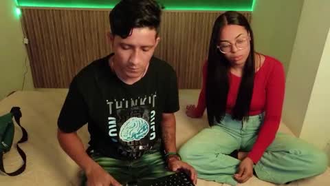 Snapshot of violet_and_dylan chatting on 12/15/25, 12:09 violet_and_dylan online show from 12/15/25, 12:09