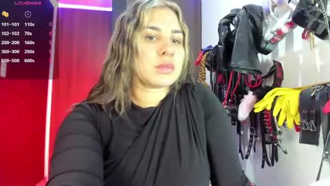 Kim online show from 06/10/26, 07:46