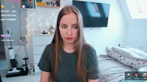 Violet online show from 04/30/26, 01:17