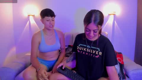 Violet and Casper online show from 09/30/25, 05:45