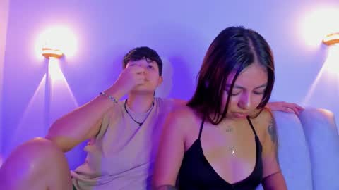 Violet and Casper online show from 11/19/25, 05:51