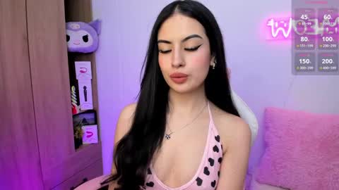 Snapshot of violet_catt chatting on 12/03/24, 04:50 Violeta  online show from 12/03/24, 04:50