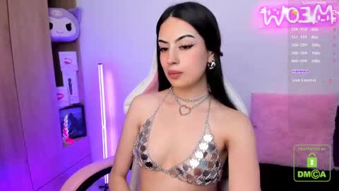 Snapshot of violet_catt chatting on 02/19/25, 09:36 Violeta  online show from 02/19/25, 09:36