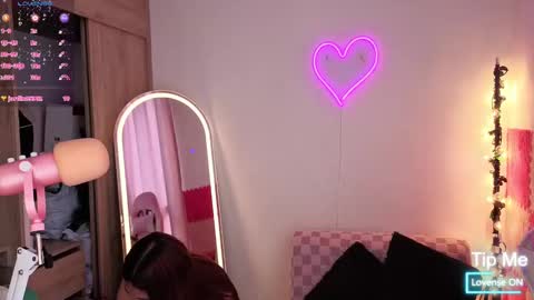 violet online show from 09/29/25, 05:29